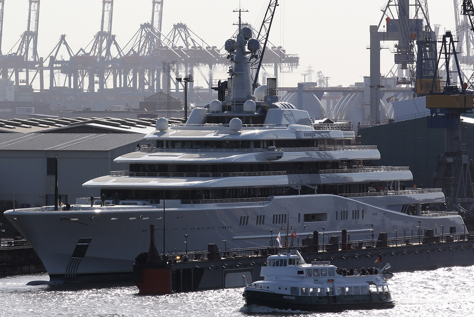 ROMAN-ABRAMOVICH-ECLIPSE-YACHT-PHOTO-PICTURE ROMAN-ABRAMOVICH-ECLIPSE-YACHT-PHOTO-PICTURE