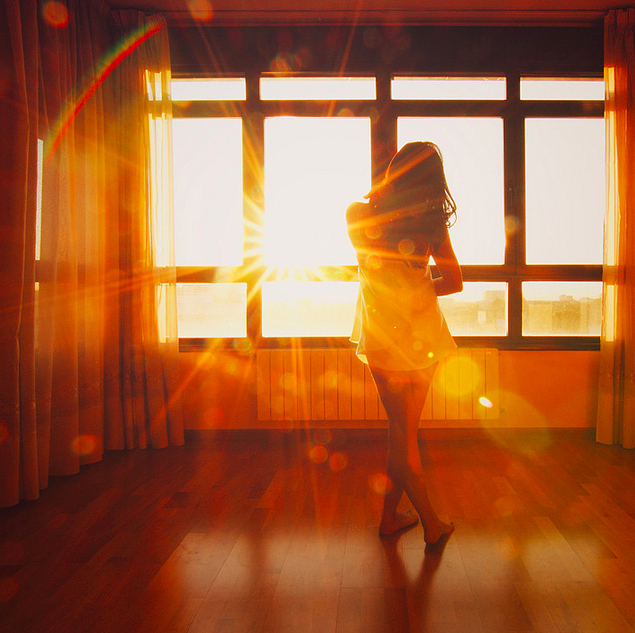 light woman sun