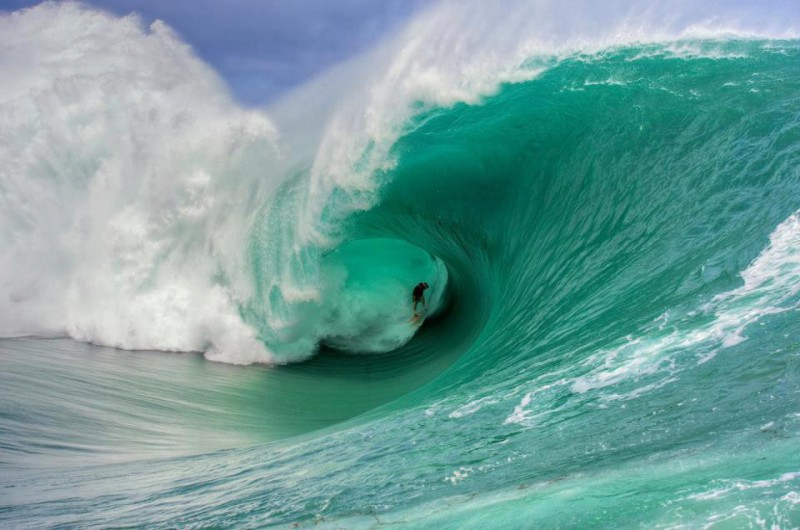 teahupoo surf wave | BRIAN BROWNE WALKER